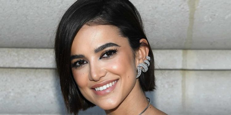 Manu Gavassi reaparece nas redes sociais após sumiço