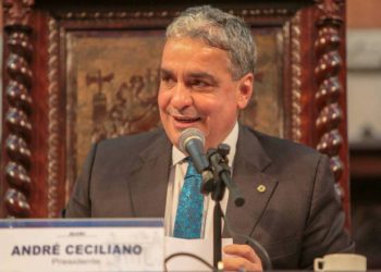 Alerj derruba 14 vetos de Claudio Castro