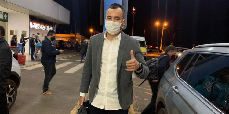 Jair Ventura assume Chapecoense na temporada