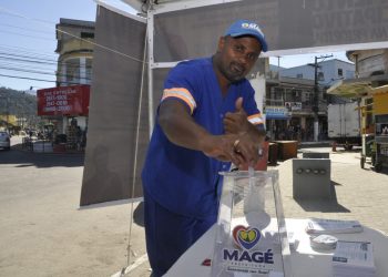 Moradores de Magé começam a votar no Orçamento Participativo