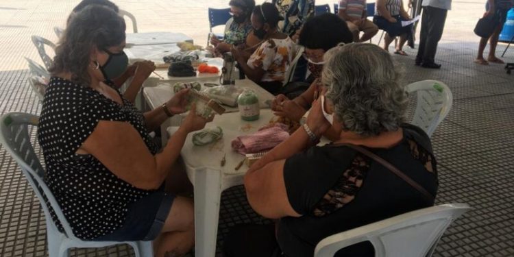 Curso de artesanato gratuito em São João de Meriti para a terceira idade