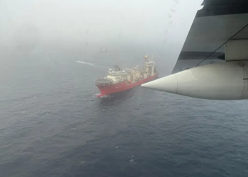 Guarda Costeira divulga, pela primeira vez, foto das buscas por submarino desaparecido