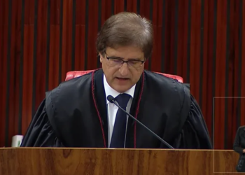 Ministério Público Eleitoral diz que houve abuso de poder político e pede inelegibilidade Bolsonaro