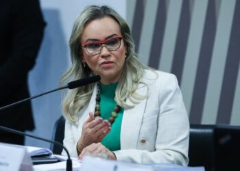 Daniela Carneiro se reunirá com Lula nesta quinta e entregará carta de demissão, diz Waguinho
