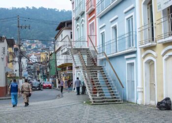 GAECO/MPRJ denuncia traficantes por tentativa de homicídio contra policiais em Angra dos Reis