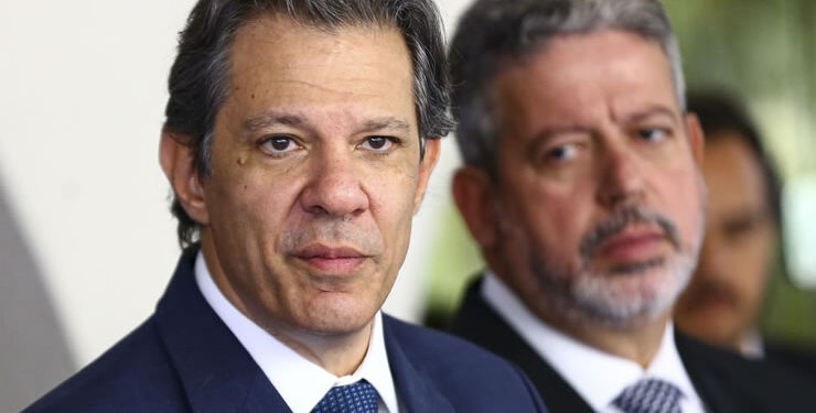 Reforma tributária é vitória de Lira e Haddad, e derrota de Bolsonaro