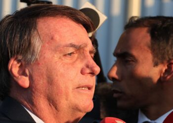 TSE envia caso de Bolsonaro ao TCU, e nova condenação pode tirar ex-presidente das eleições de 2030