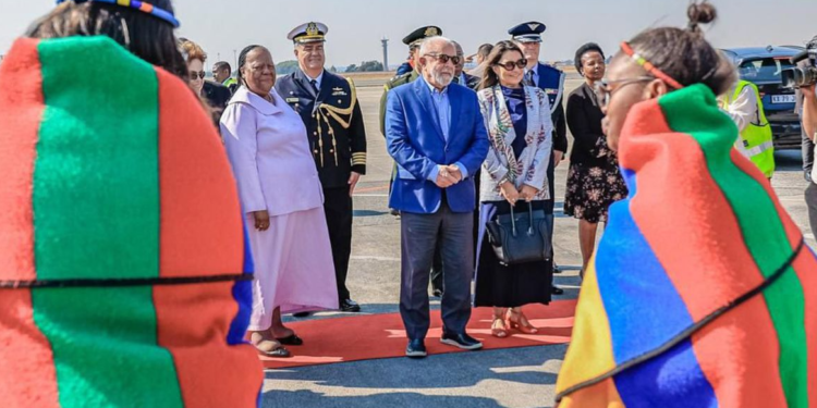 Lula chega à África do Sul para 15ª Cúpula do Brics