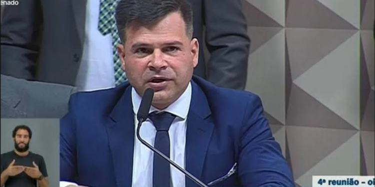 PF encontra provas de que ex-diretor da PRF agiu para prejudicar votação de Lula