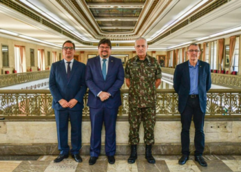 PGJ visita Comando Militar do Leste