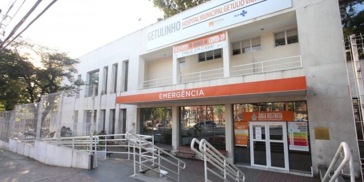 Técnica de enfermagem denunciada pela morte de bebê em hospital vai a julgamento em Niterói