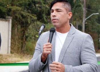 MPRJ inicia apuração sobre discurso do prefeito de Barra do Piraí, que defendeu “castração das meninas” do município
