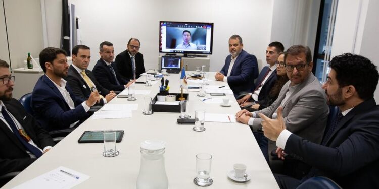 MPRJ e Polícia Civil realizam reunião para tratar do combate ao tráfico de drogas no Complexo da Maré