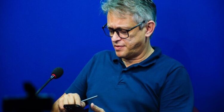 Saúde de Queimados vira “negócio da china” para OSs, as ditas “instituições sem fins lucrativos”, com contratos que podem somar mais R$ 150 milhões