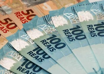 Prefeituras de Japeri e Queimados antecipam salário dos servidores