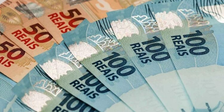 Prefeituras de Japeri e Queimados antecipam salário dos servidores