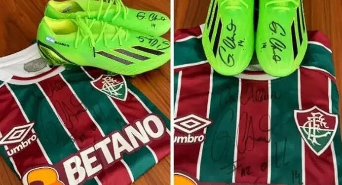 Germán Cano faz doação de camisa e chuteiras para leilão beneficente
