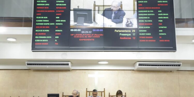 Vereadores de Caxias criticam serviço funerário na cidade