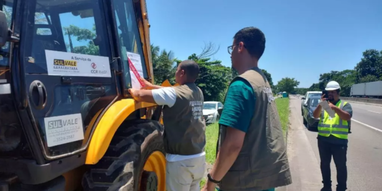 Prefeitura de Itaguaí interdita obra da CCR na Rio-Santos