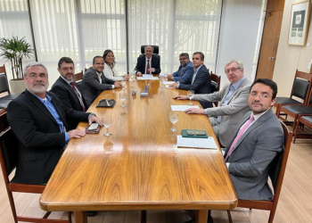 Quaquá leva a Alckmin prefeitos de Maricá e Japeri para debater investimentos