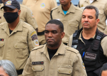 Prefeitura de Belford Roxo entrega novos uniformes da Secretaria de Transporte e da Guarda Municipal