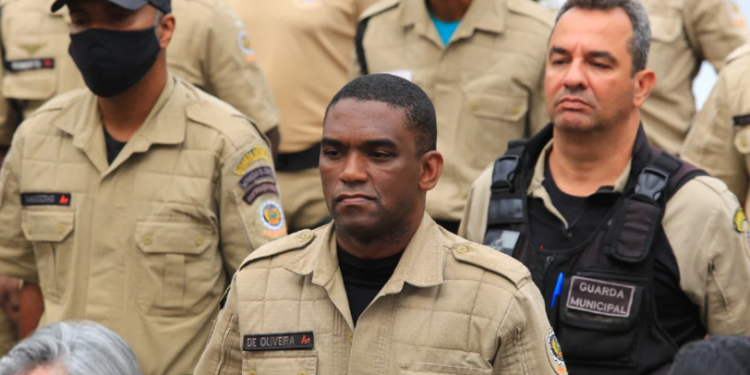 Prefeitura de Belford Roxo entrega novos uniformes da Secretaria de Transporte e da Guarda Municipal