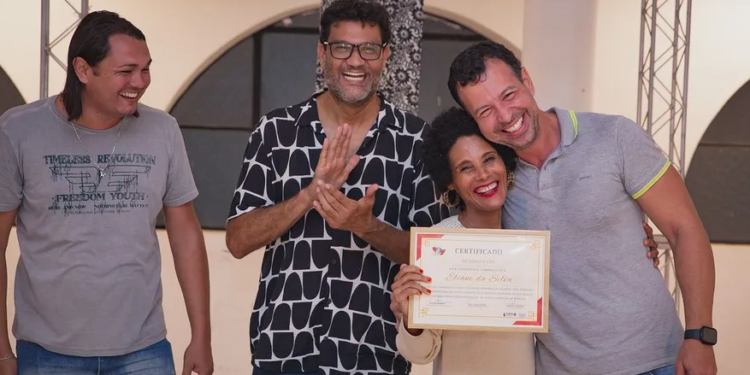 Alunos finalizam curso gratuito de formação de atores em Itaguaí