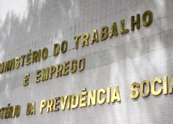 Governo propõe a servidores aumento em auxílios, sem reajuste salarial