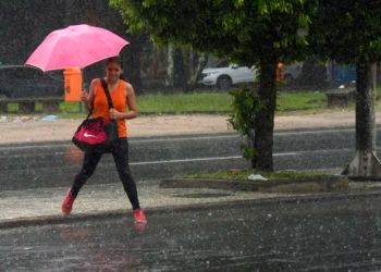 Temporais afetam cerca de 100 mil pessoas no Rio