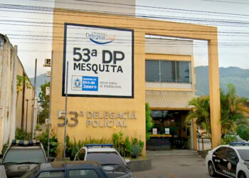 Menino que foi baleado por um amigo com a arma do pai em Mesquita faleceu após passar mais de um mês internado.