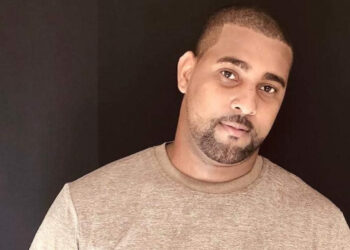 Edson Caldas, ator que está desaparecido desde o dia 8 de fevereiro, é visto em Japeri.