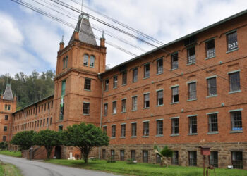 Se não fosse pela rápida intervenção do TCE, o contrato da empresa do ex-secretário de Turismo e Cultura de  Paracambi teria sido superior a R$ 5 milhões.