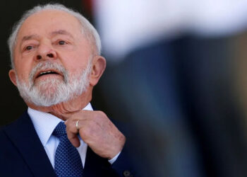 Lula é declarado persona non grata por Israel após comentário sobre holocausto.