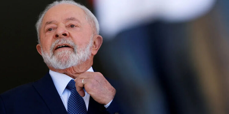 Lula é declarado persona non grata por Israel após comentário sobre holocausto.