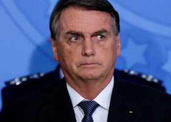 Polícia Federal intima Jair Bolsonaro a prestar depoimento sobre atos considerados golpistas.