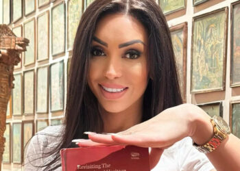 Defesa da Miss Universo considera solicitar a remoção de um vídeo feito por um youtuber, após receber denúncias de conteúdo transfóbico.