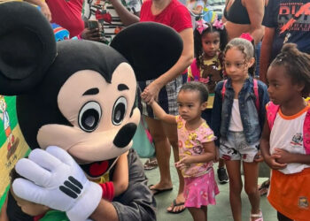 Creche Jorge Victor de Almeida, em Belford Roxo, retoma atividades com foco no cuidado individualizado e no acolhimento aos alunos.