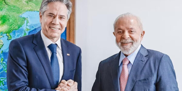 Lula e Blinken se encontram em meio a tensões diplomáticas com Israel.