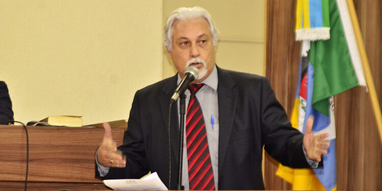 Vereador  Genildo Gandra volta à Câmara Municipal de Itaguaí.