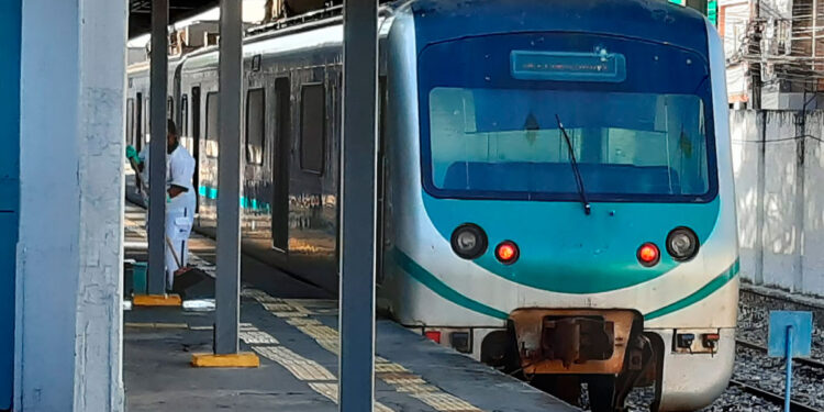 Nos dias úteis, haverá um aumento no número de viagens diretas nos trens que operam entre a Central do Brasil e Saracuruna.