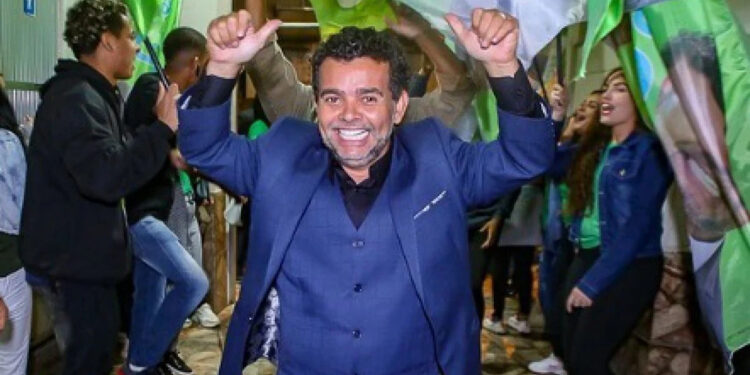 Pré-candidatura de Jacaré a prefeito em Nova Iguaçu deixa dúvida se não seria estratégia para eleição para deputado.