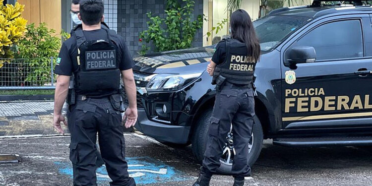 Mulher portuguesa procurada pela Interpol foi detida pela Polícia Federal no Rio.