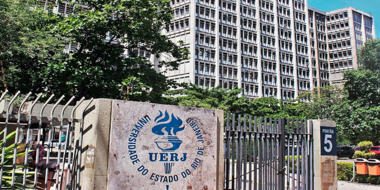 Vestibular da UERJ terá vagas sobrando e preenchidas via ENEM.