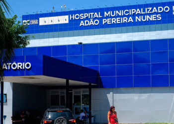 Criança atingida por um tiro durante um tiroteio em Seropédica passa por cirurgia para remover a bala da coluna.