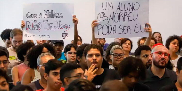 Estudantes e docentes da UFRRJ vão à alerj pedir por segurança após o falecimento de um aluno em Seropédica.