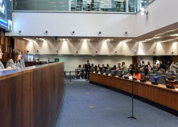 Alerj aprovou uma multa para empresas e bancos que cobraram taxa pela emissão de boletos.