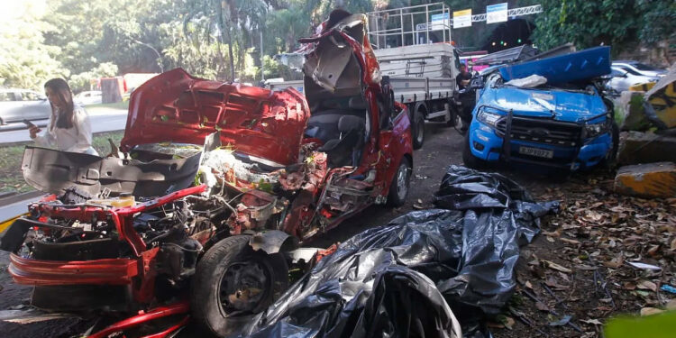 Perseguição na Zona Sul termina com quatro mortos.