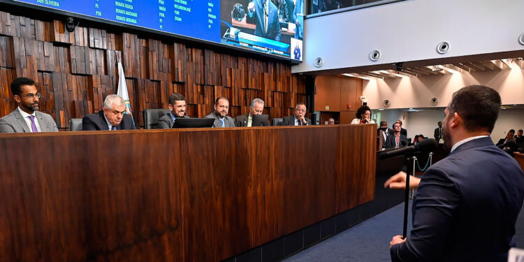 Alerj aprova Política de Prevenção a Acidentes de Trânsito no Rio de Janeiro.