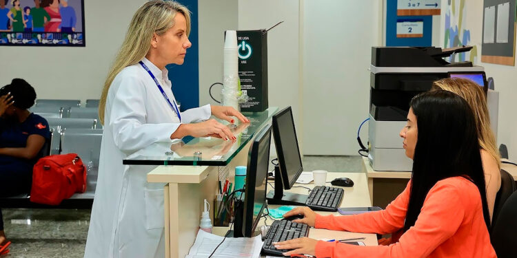 Ambulatório médico de especialidades Susana Naspolini realiza mais de mil atendimentos em um mês.