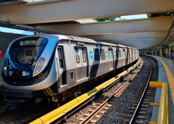 Interrupção na Linha 2 do MetrôRio devido a Queda de Energia.